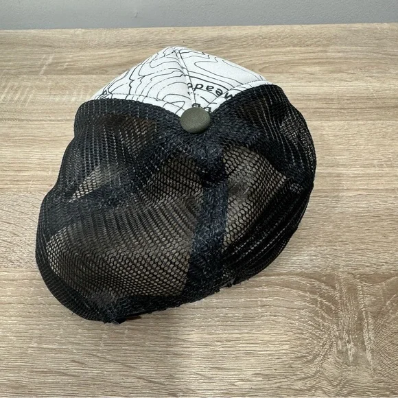 North Face Trucker Hat - Picture 2 of 3